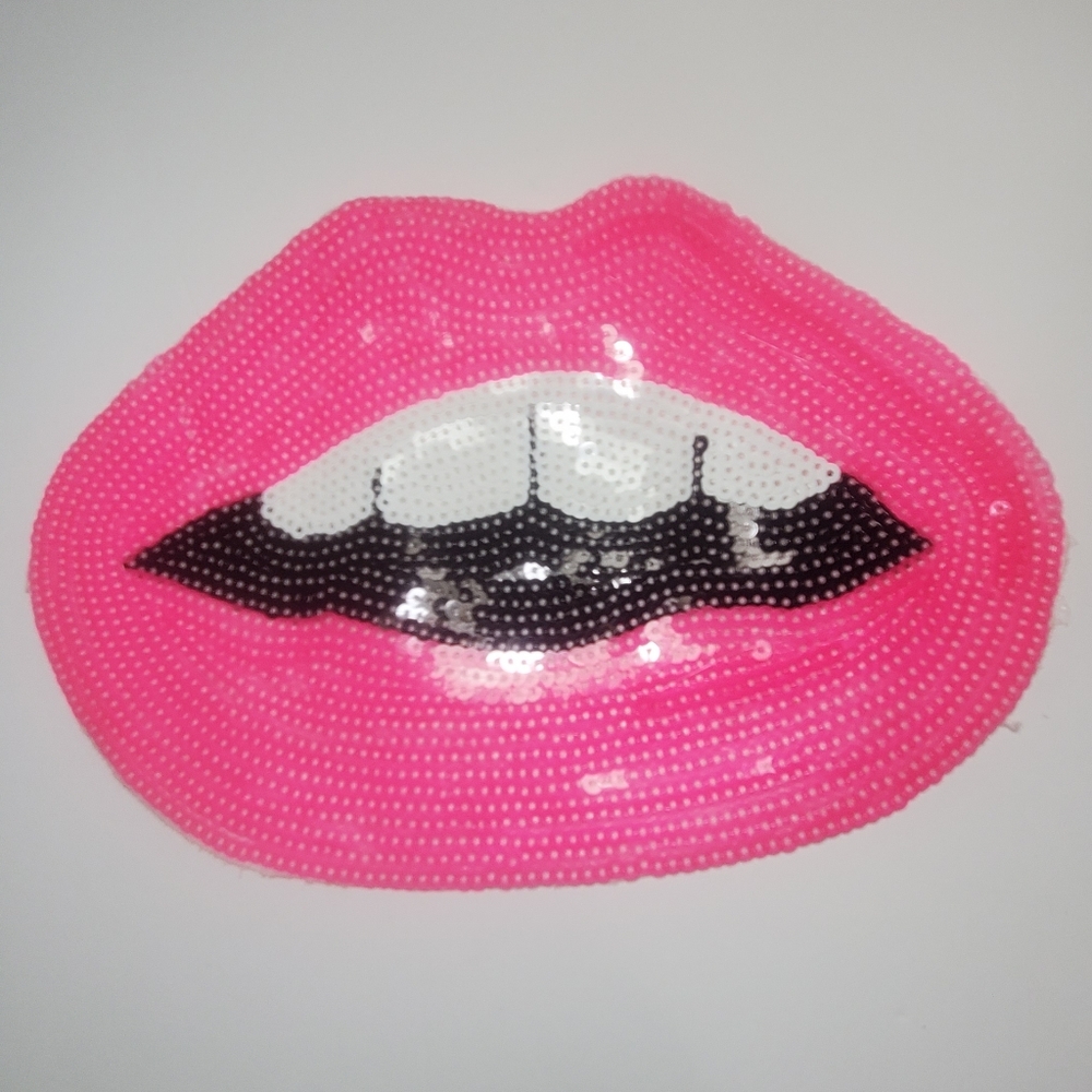 Pink lip mouth patch